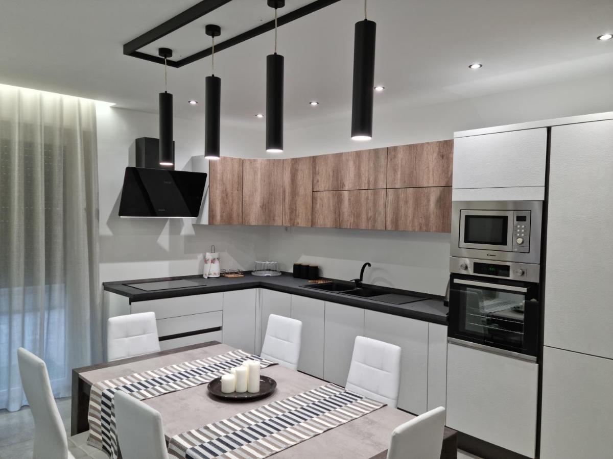 Kd Apartment, Accogliente, Moderno E Spazioso. Кастель-ди-Сангро Экстерьер фото