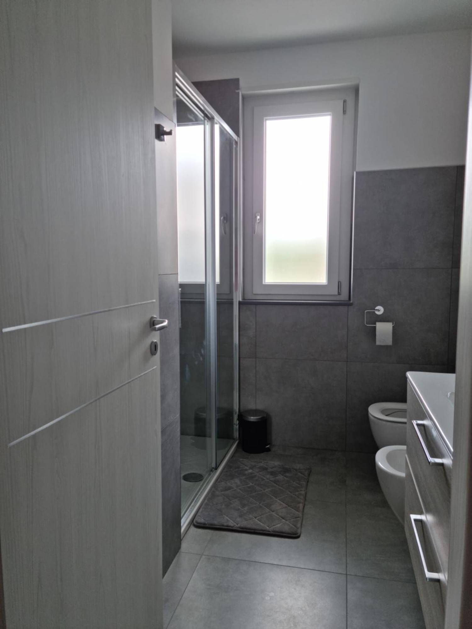 Kd Apartment, Accogliente, Moderno E Spazioso. Кастель-ди-Сангро Экстерьер фото